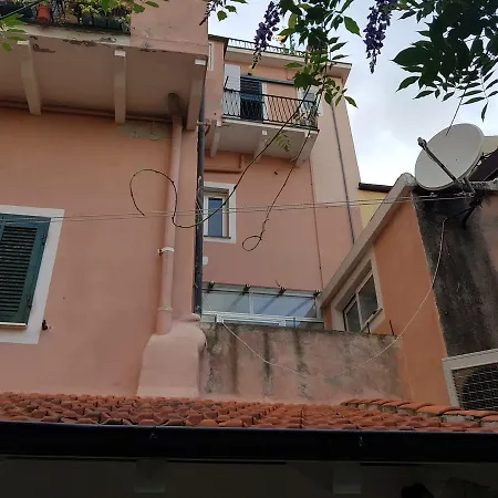 Apartment Affittacamere Il Colombino